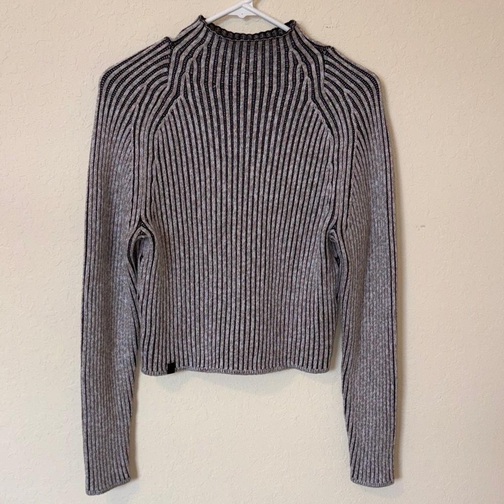 Lululemon Women's Ribbed Turtleneck Sweater